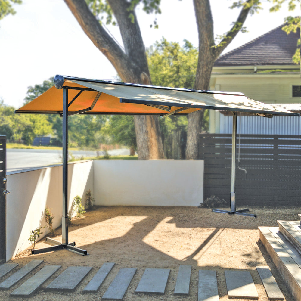 Outdoor patio with a solar panel canopy in an outdoor setting